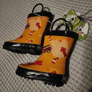 Baby/toddler rainboot mucky wear size 5 nwt